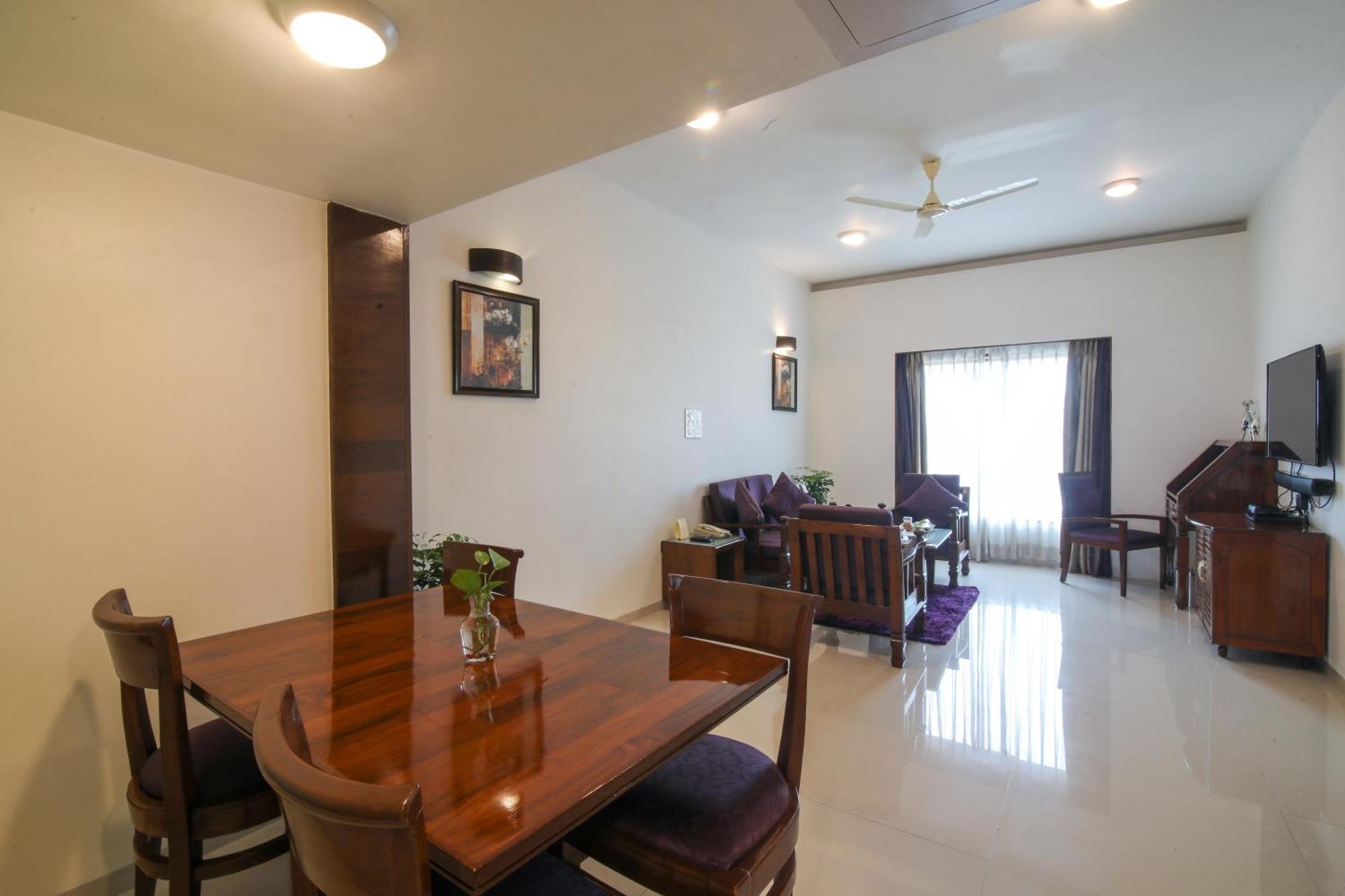 The Orchid Hotel Hinjewadi Pune Exterior photo