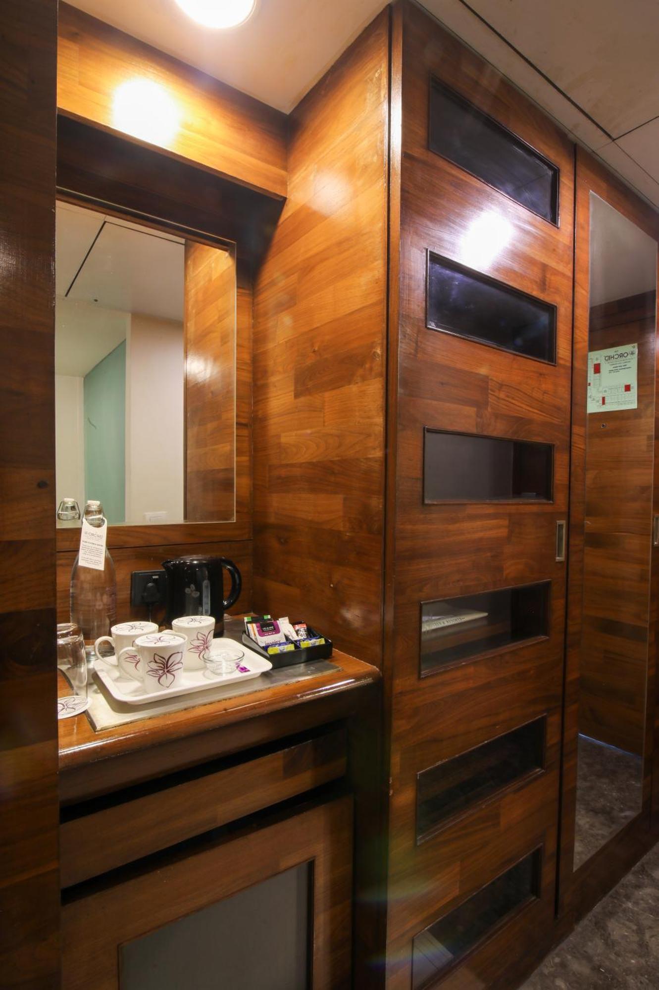 The Orchid Hotel Hinjewadi Pune Exterior photo