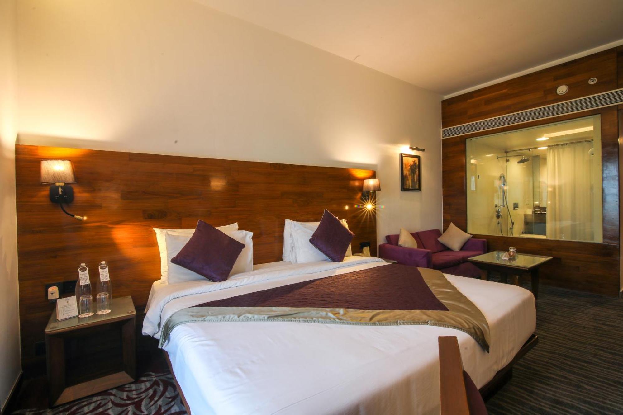 The Orchid Hotel Hinjewadi Pune Exterior photo